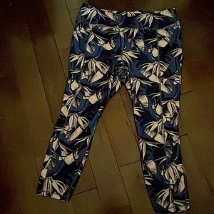 Gently worn workout legging